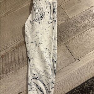 Balance Collection Black and White Swirl Leggings